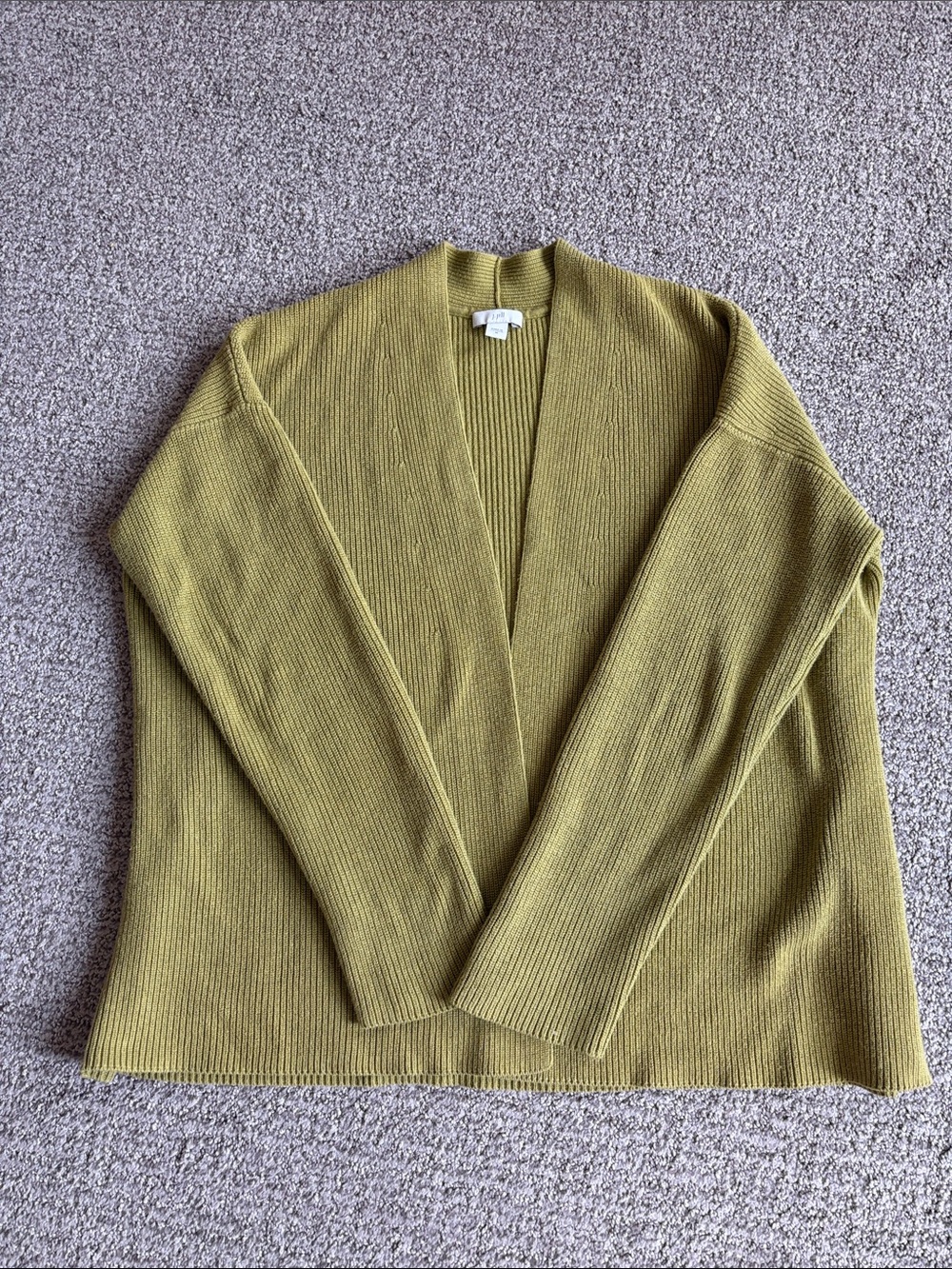 Two cozy sweaters bundle - Picture 2 of 7